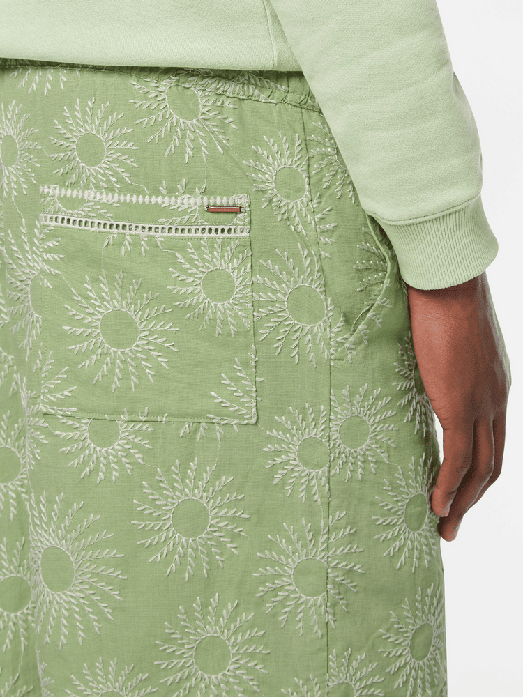 סקוץ’ אנד סודה – מכנס ברמודה פשתן רקמה ירוק בהיר