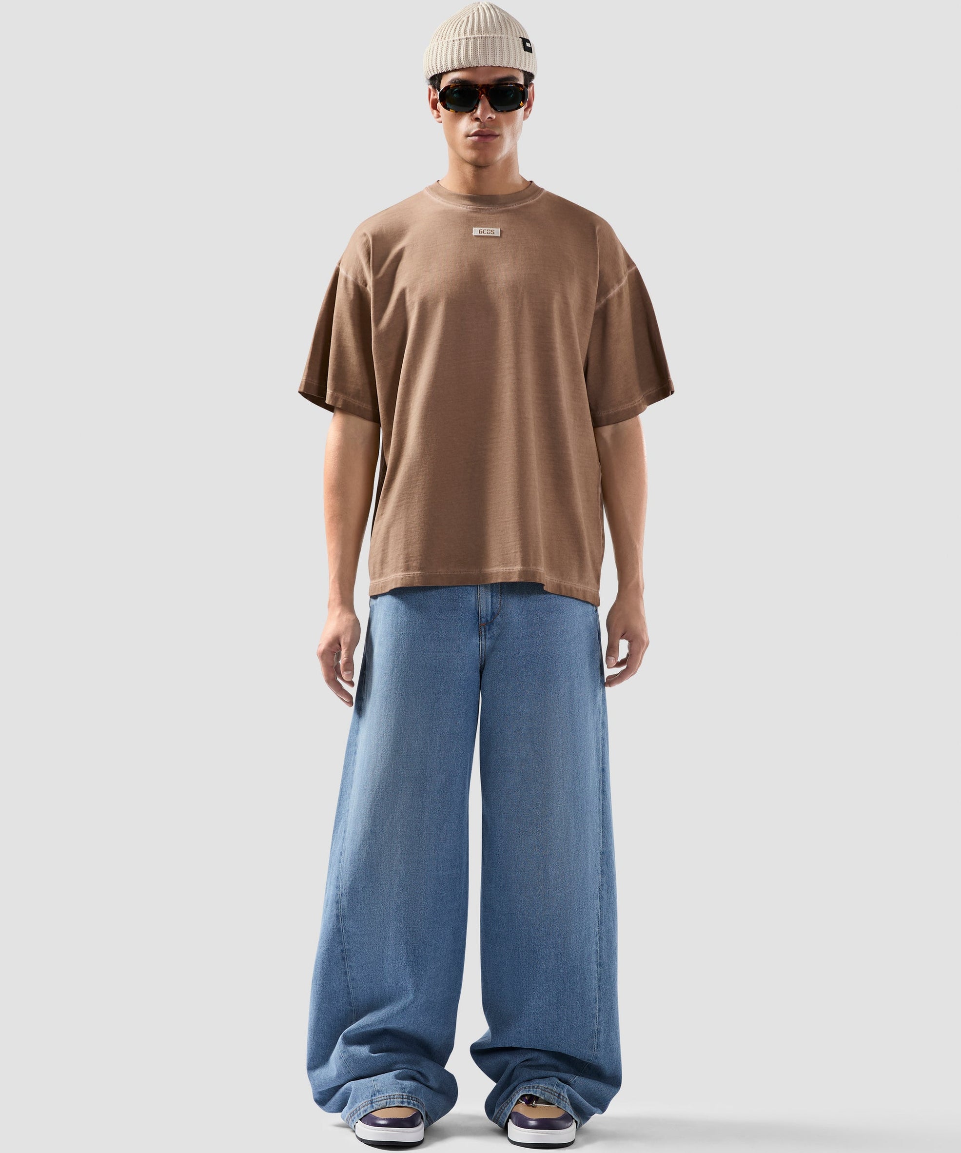 GCDS - חולצה טי אוברסייז PATCH LOGO SOLARIZED B2SM2313JF1