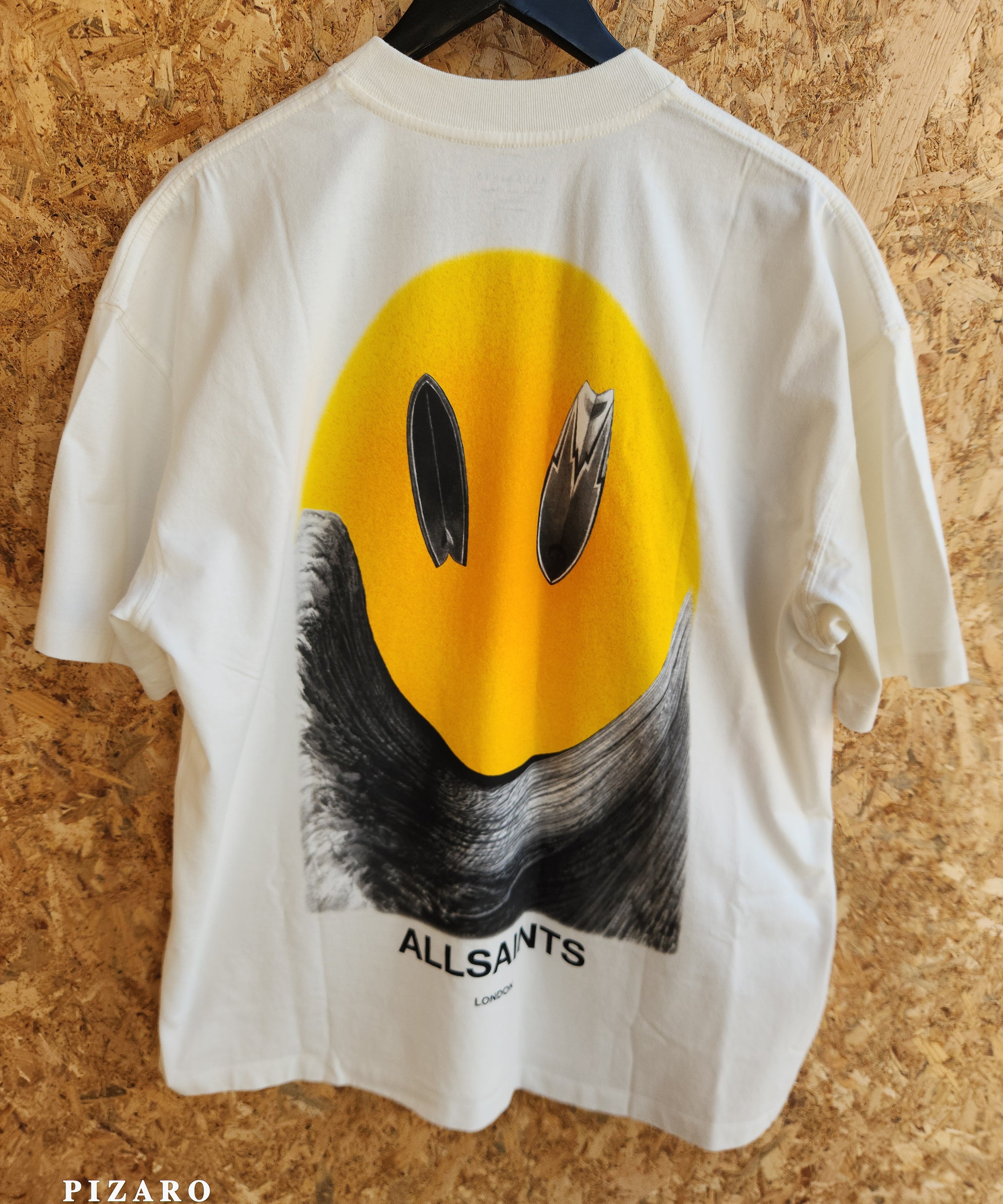 אולסיינטס - חולצה טי שרוול קצר בצבע אפור דהוי M062PC