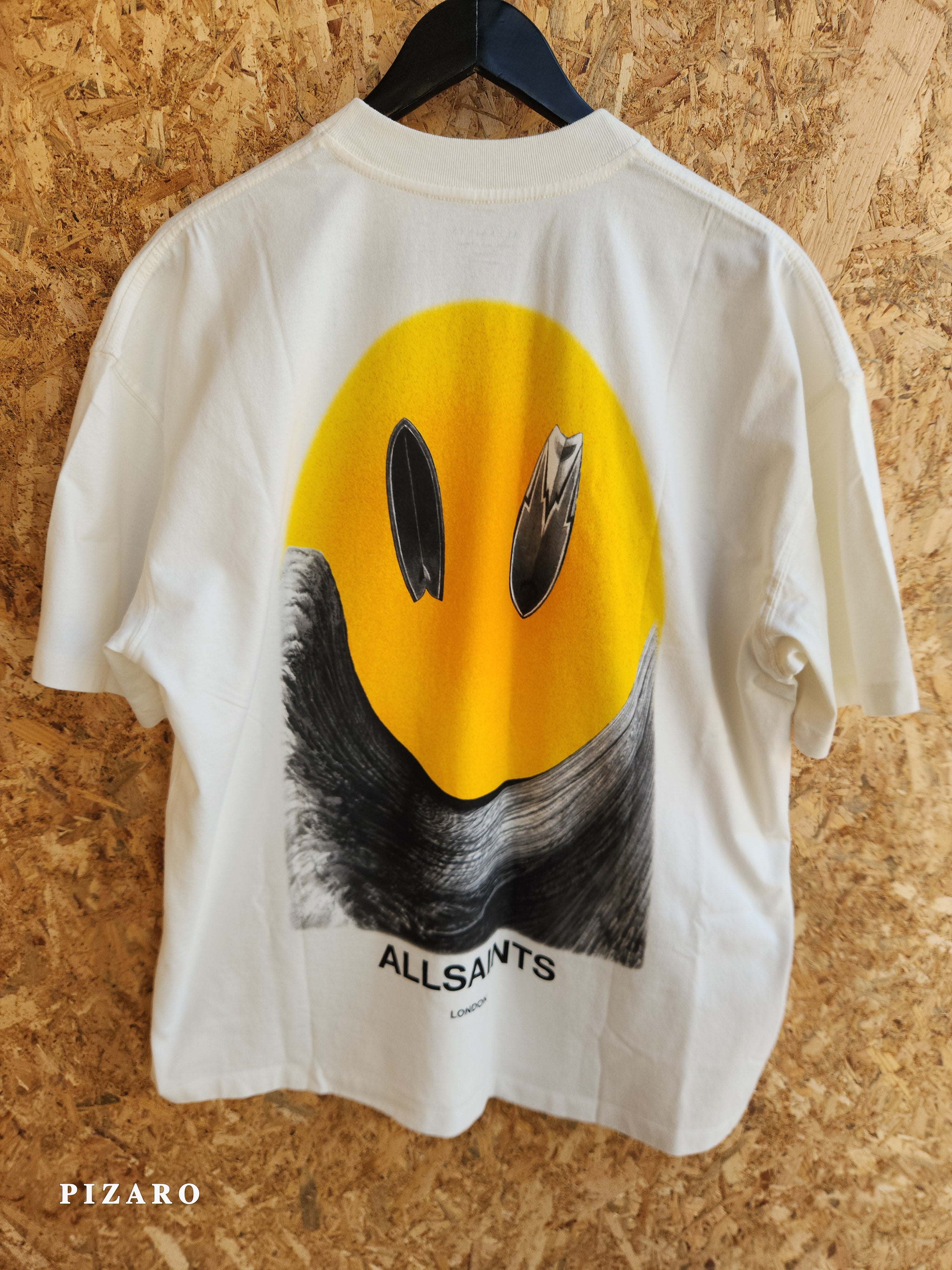 אולסיינטס - חולצה טי שרוול קצר בצבע אפור דהוי M062PC