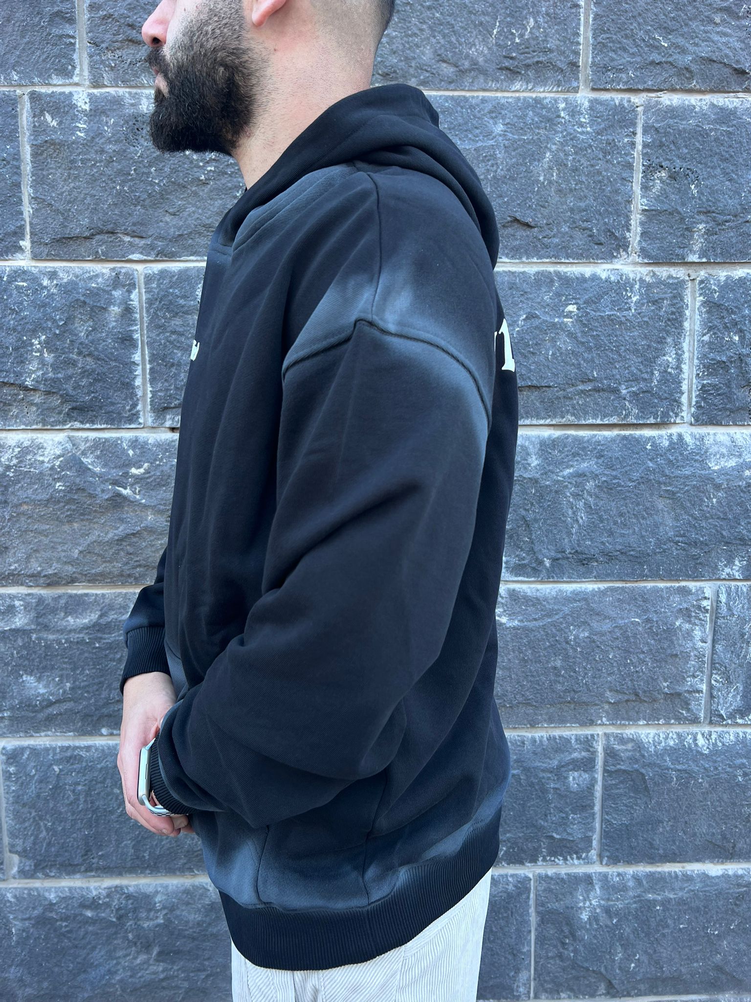 קרייזר -  קפוצ'ון ECHO BLACK בצבע שחור