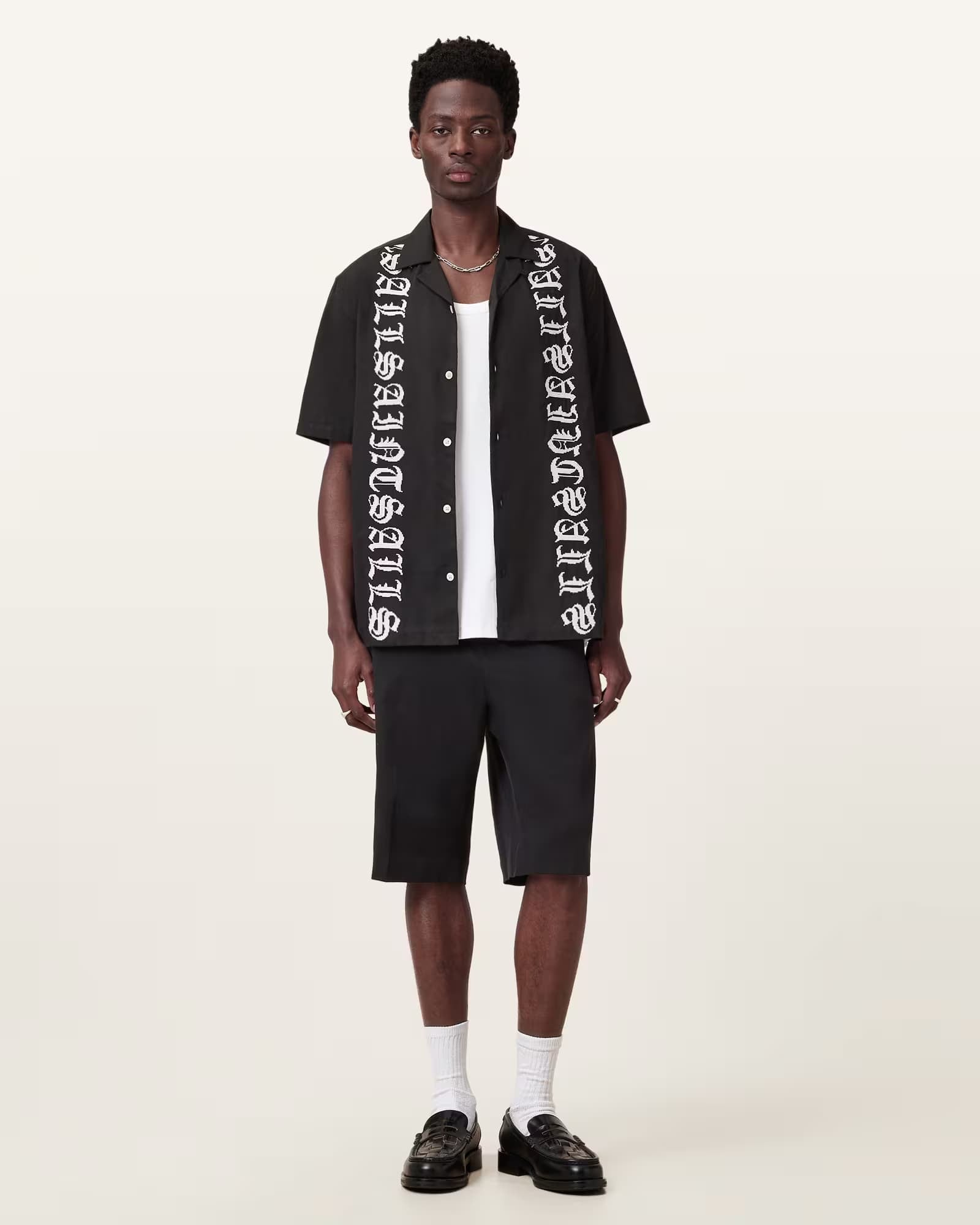 אולסיינטס - מכופתרת מעוצב M105SC Scripture Textured