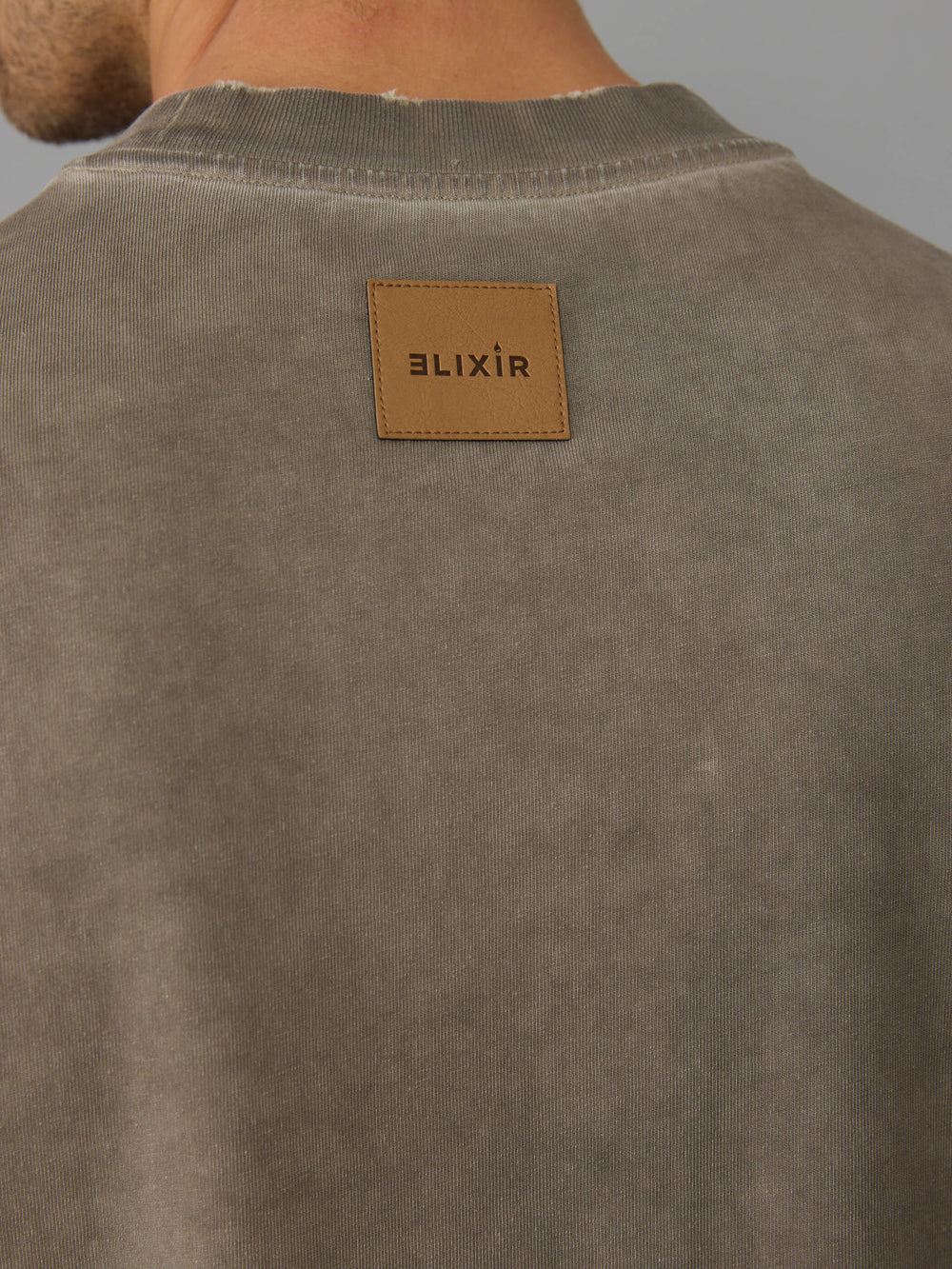 אליקסיר - חולצה טישירט ELIXIR FUR CENTER LOGO