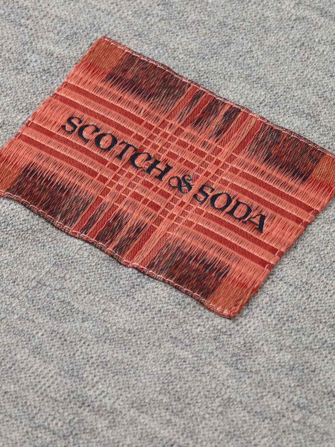 סקוץ’ אנד סודה – חולצה טי LOOSE LABEL אוברסייז 181513 101 WI25