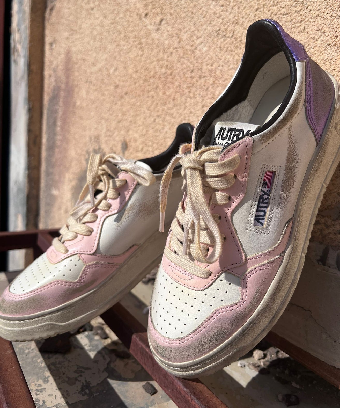 אוטרי - נעל AVLM-SV54 AUTRY