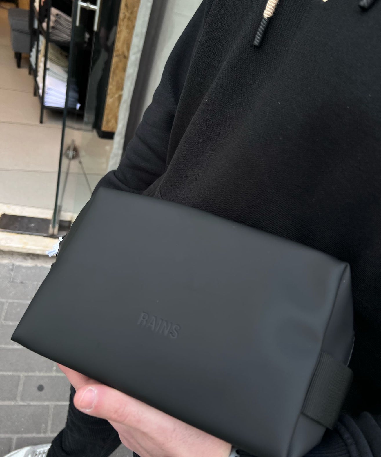 ריינס - RAINS תיק יד עמיד במים 15580 Black