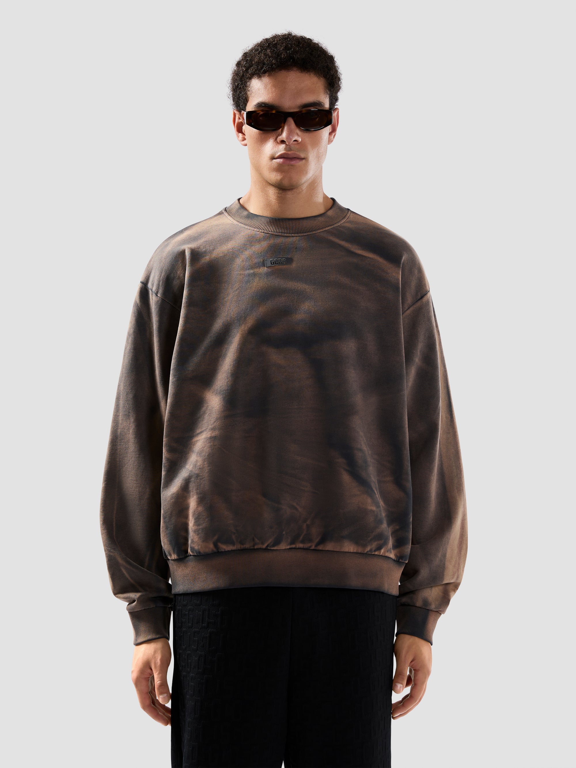 GCDS - פוטר PATCH LOGO SOLARIZED CREWNECK B2CM1512JE7-98 DARK GREY