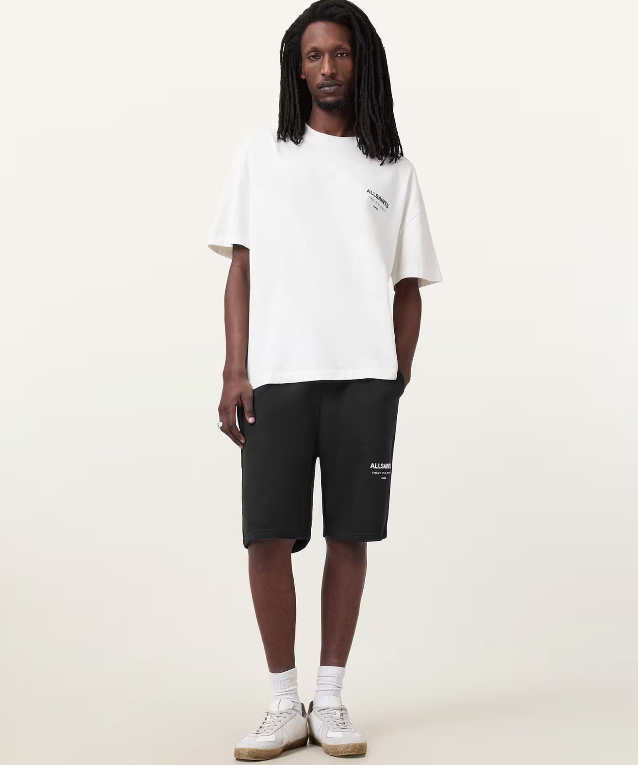 אולסיינטס - ברמודה M002TC Jet Black