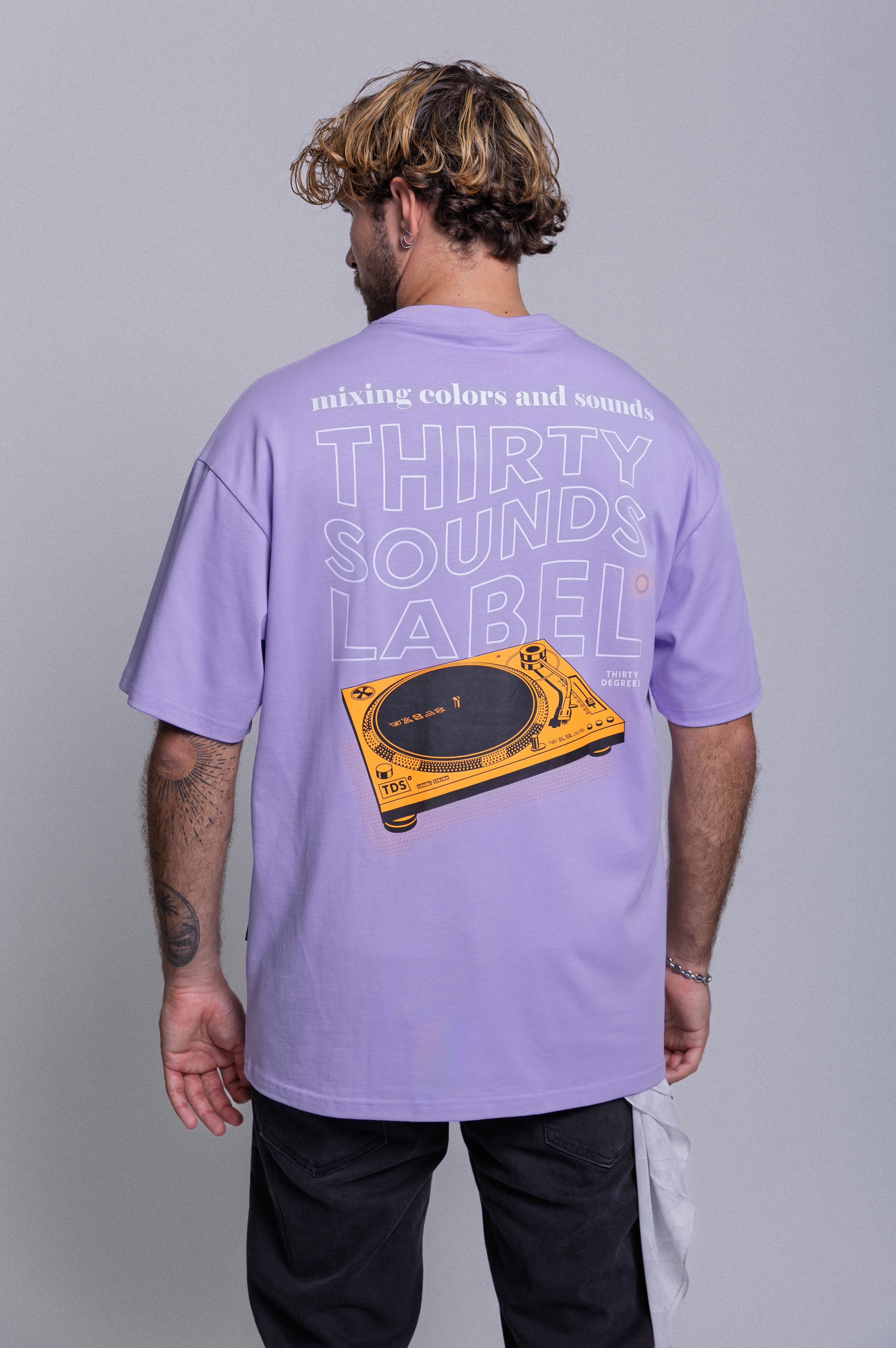 THIRTY DEGREES חולצה טי TURNTABLE
