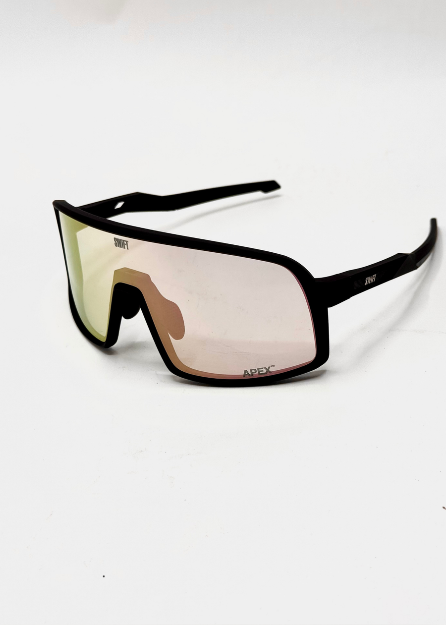 SWIFT - משקפיים BLAZE
Black-Photochoric Pink עדשה מתכהה