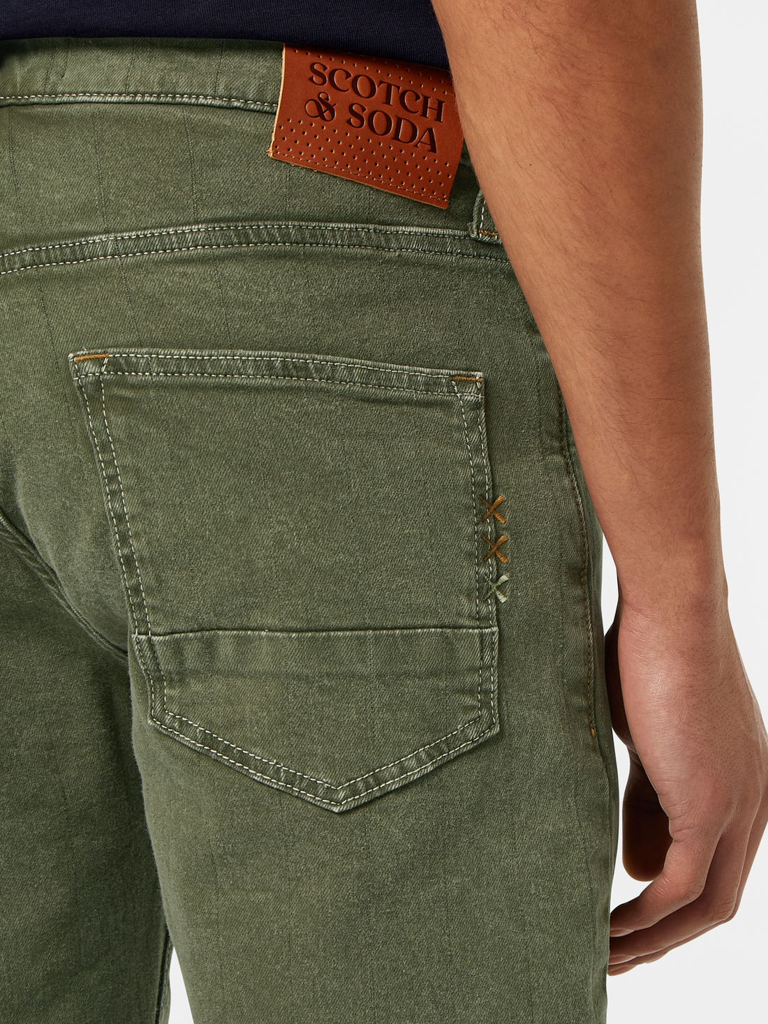 סקוץ’ אנד סודה - מכנס ג'נס ברמודה 180096 SU25