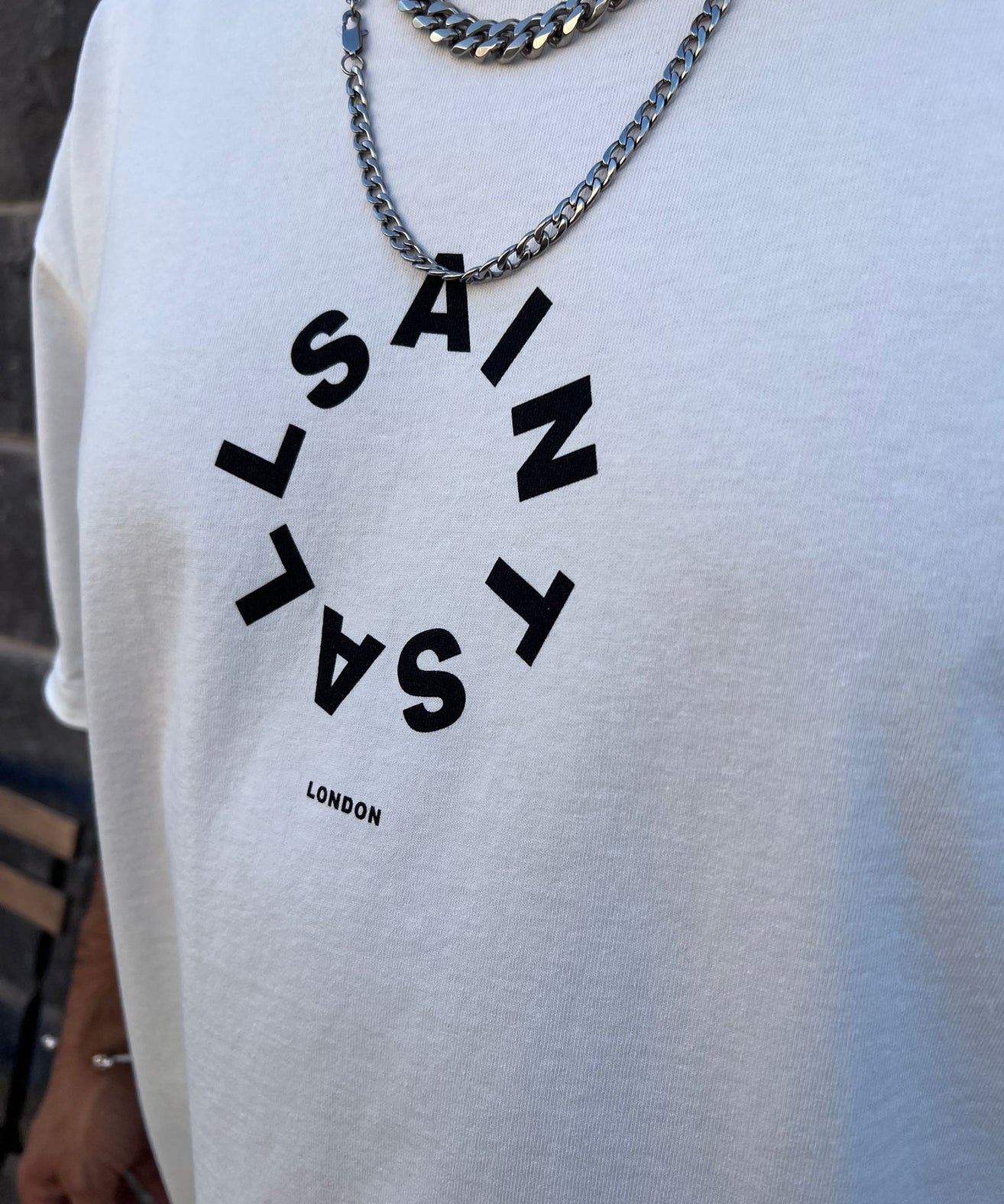 אולסיינטס - אוברסייז שרוול קצר  Chalk White M072PB