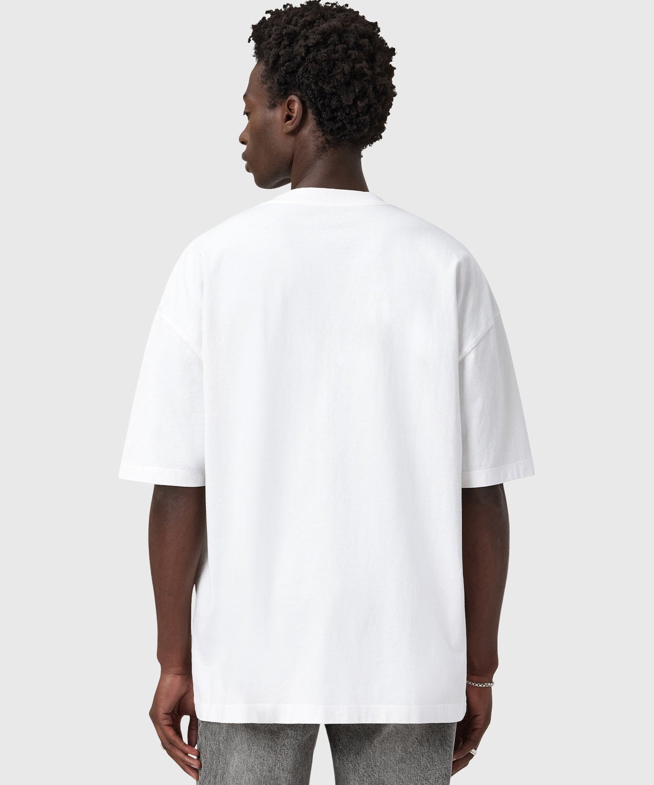 אולסיינטס - אוברסייז שרוול קצר M016JD