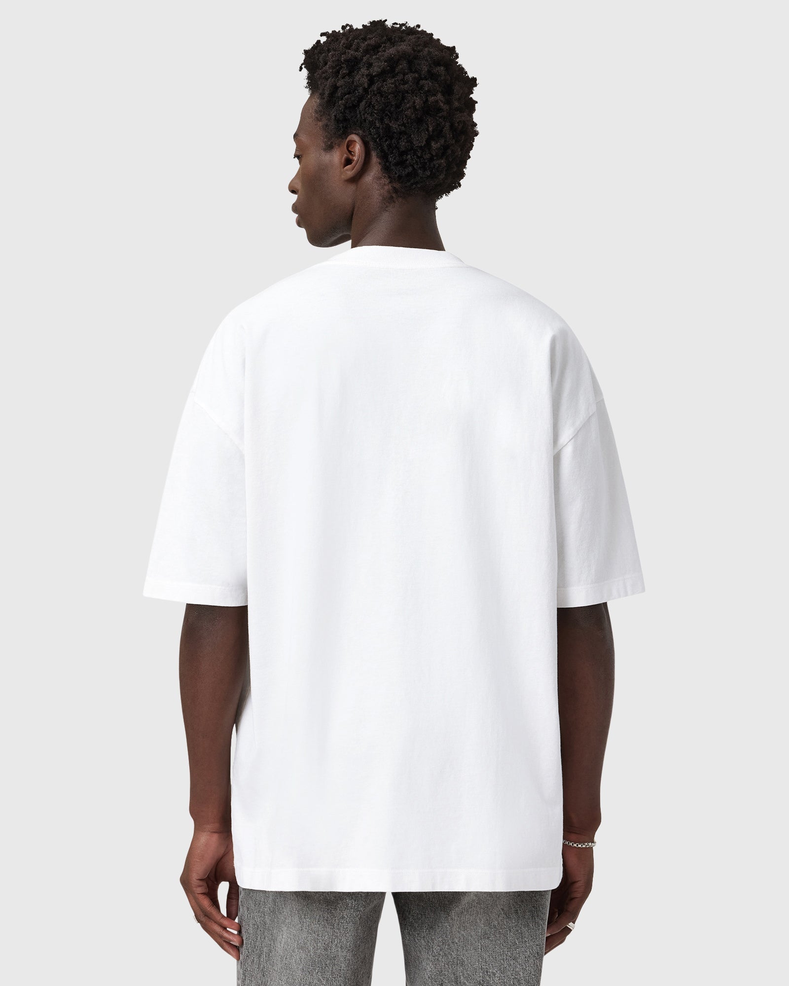 אולסיינטס - אוברסייז שרוול קצר M016JD