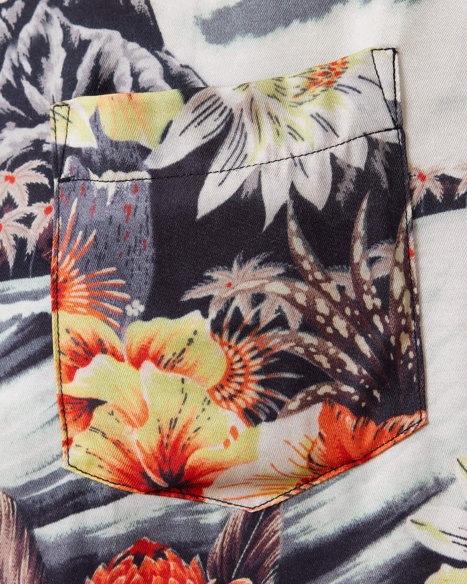 אולסיינטס - מכופתרת מעוצב M159SC OSCANI