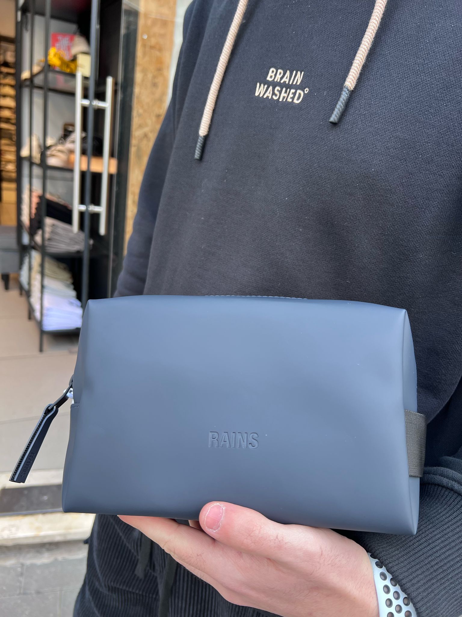 ריינס - RAINS תיק יד עמיד במים 15580 Navy