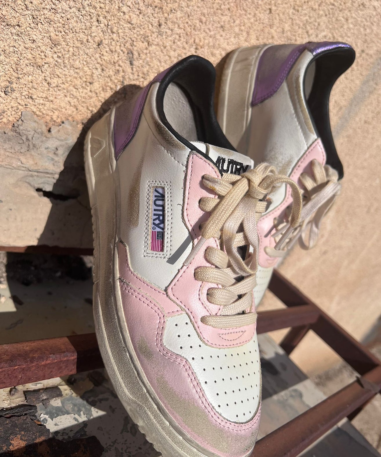 אוטרי - נעל AVLM-SV54 AUTRY