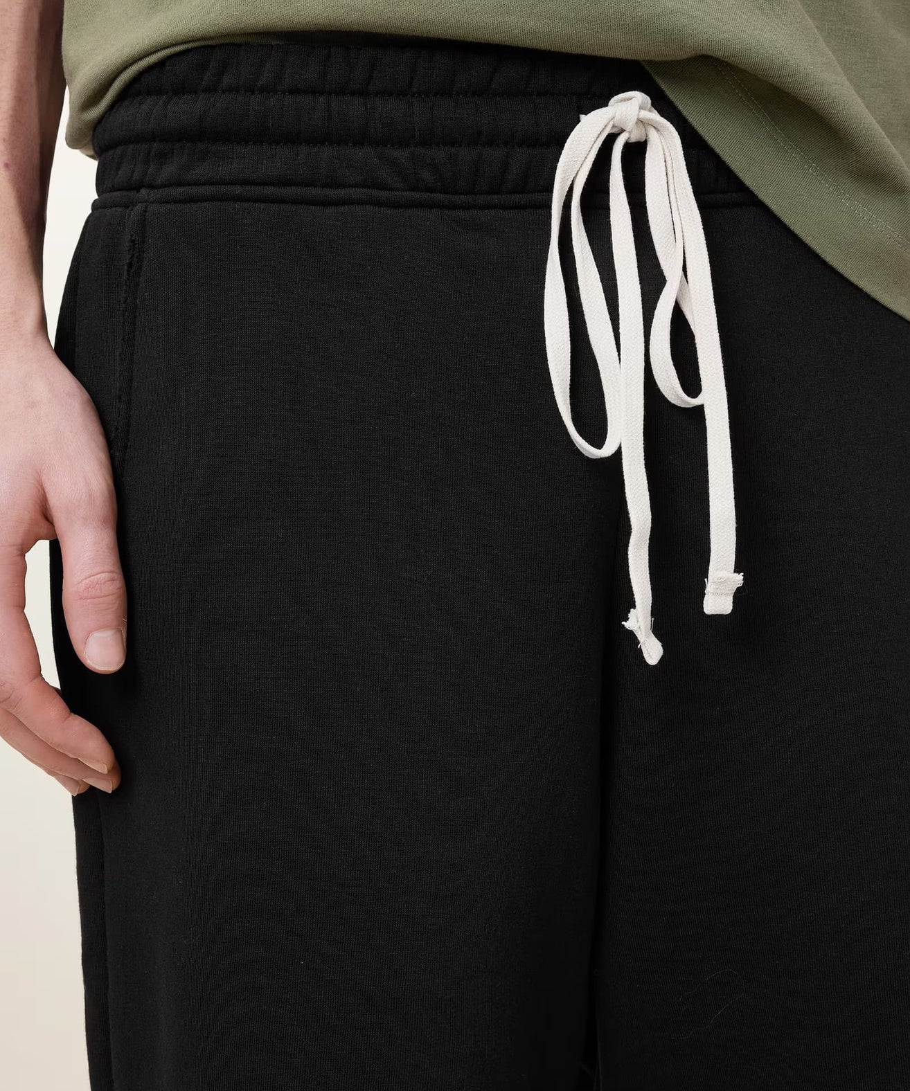 אולסיינטס - ברמודה M001TC Jet Black HELIX