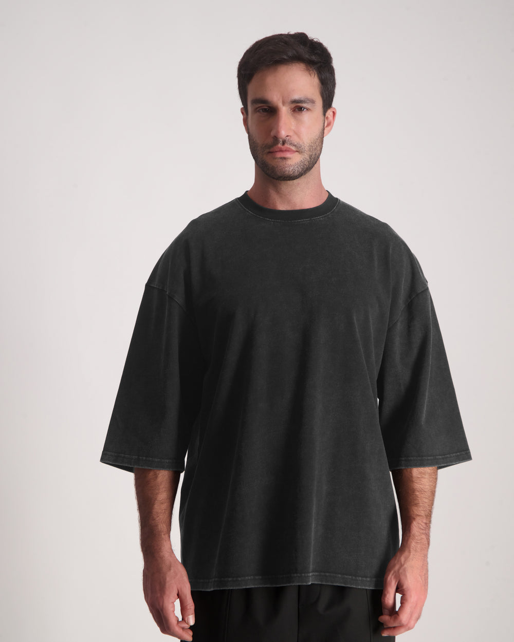 THIRTY DEGREES - 30FW26-10  3/4 טי אוברסייז Mugzam 05 Tee New