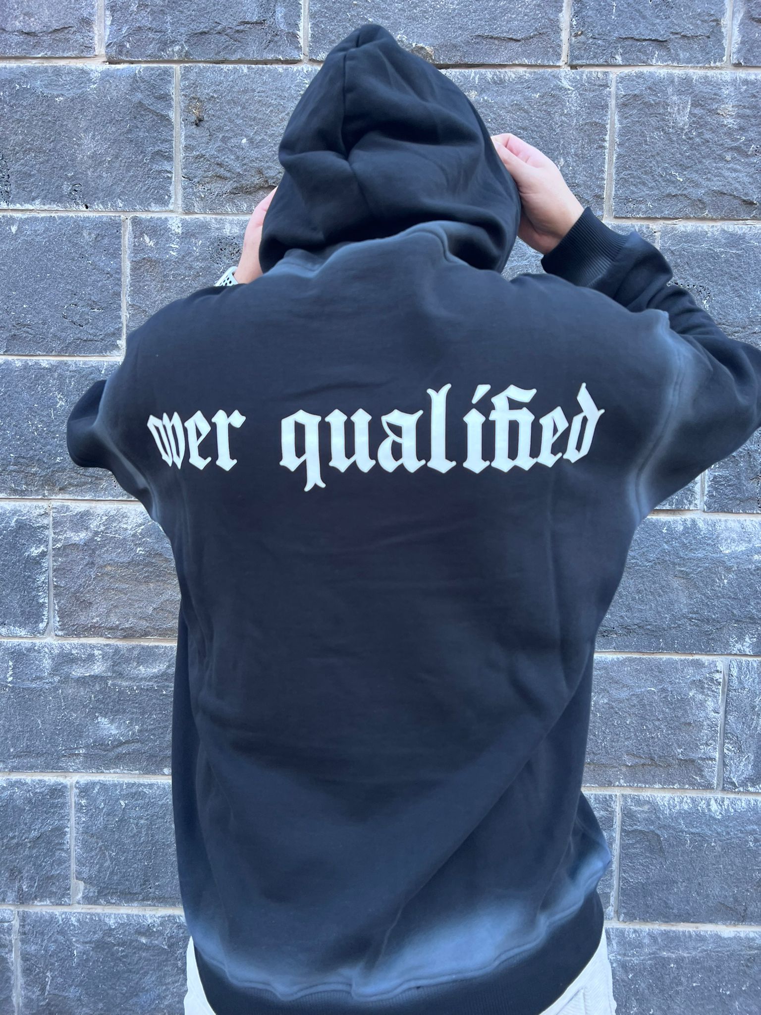 קרייזר -  קפוצ'ון ECHO BLACK בצבע שחור