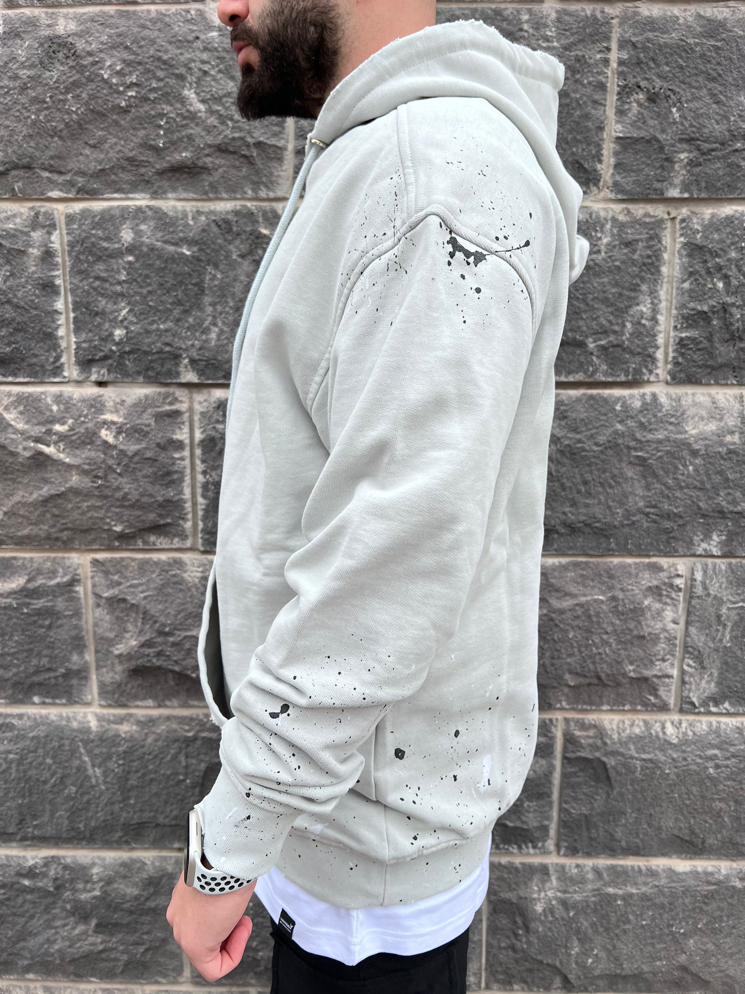 GCDS - קפוצ'יון מעוצב-MH06 100% COTTON בצבע אפור