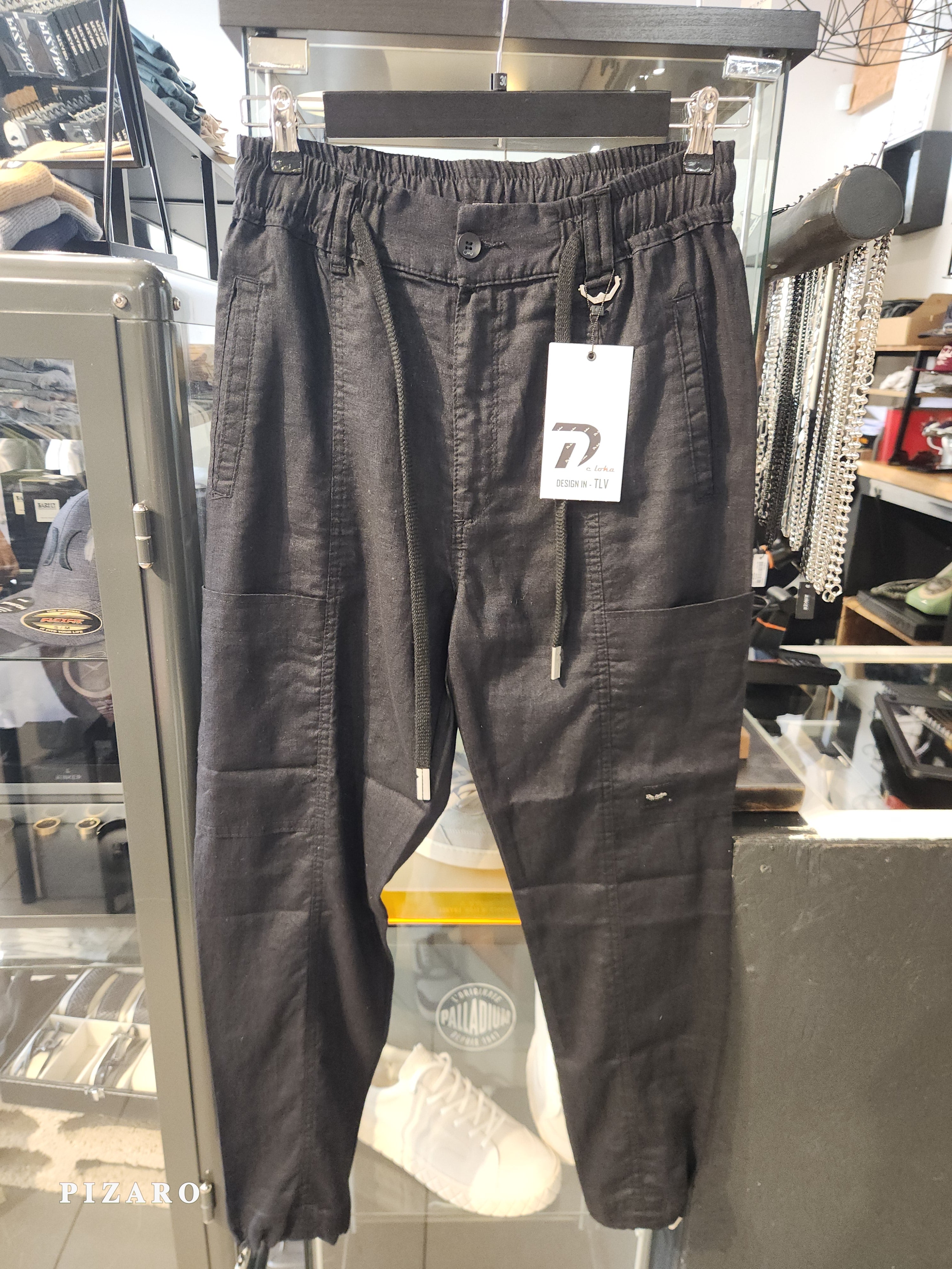 דה לוקה - מכנסיים ארוכים בצבע שחור 7084 01