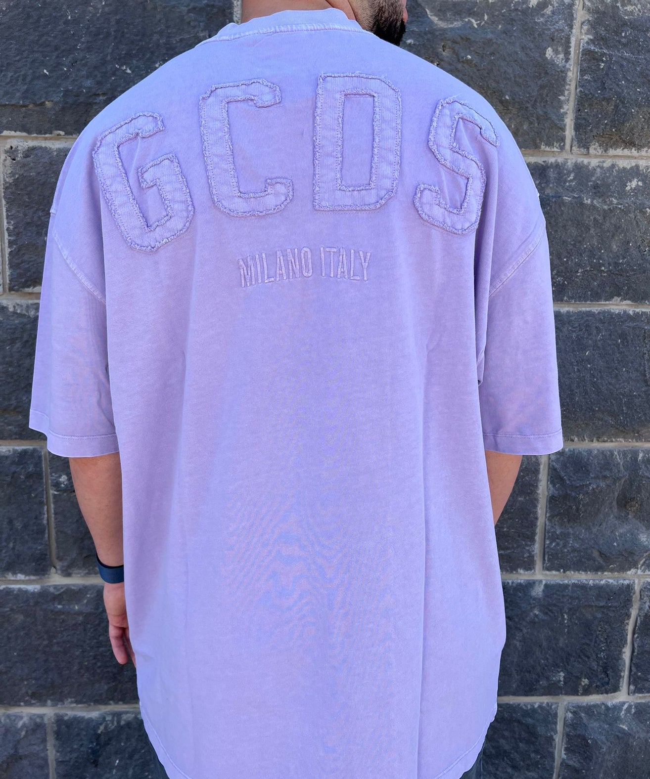 GCDS -חולצה טי אוברסייז GC252MT33-290 סגול