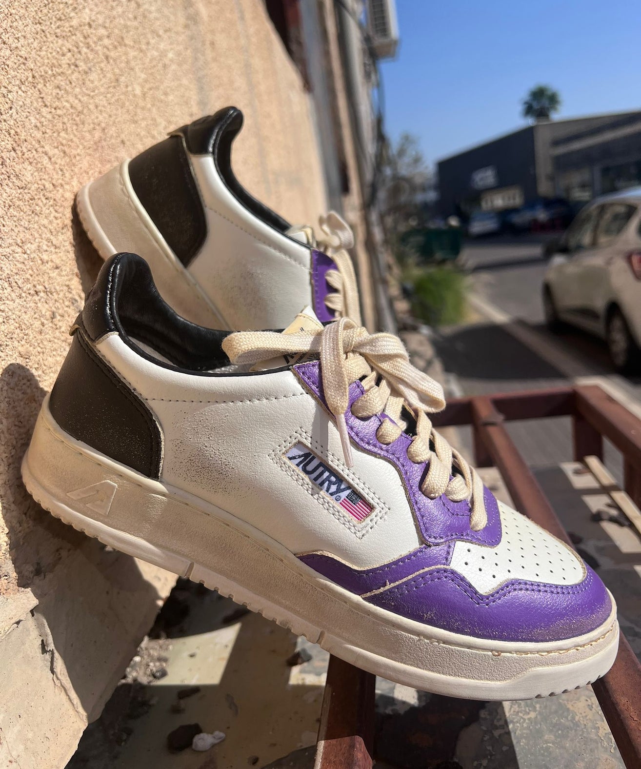 אוטרי - נעל AVLM-SV53 AUTRY