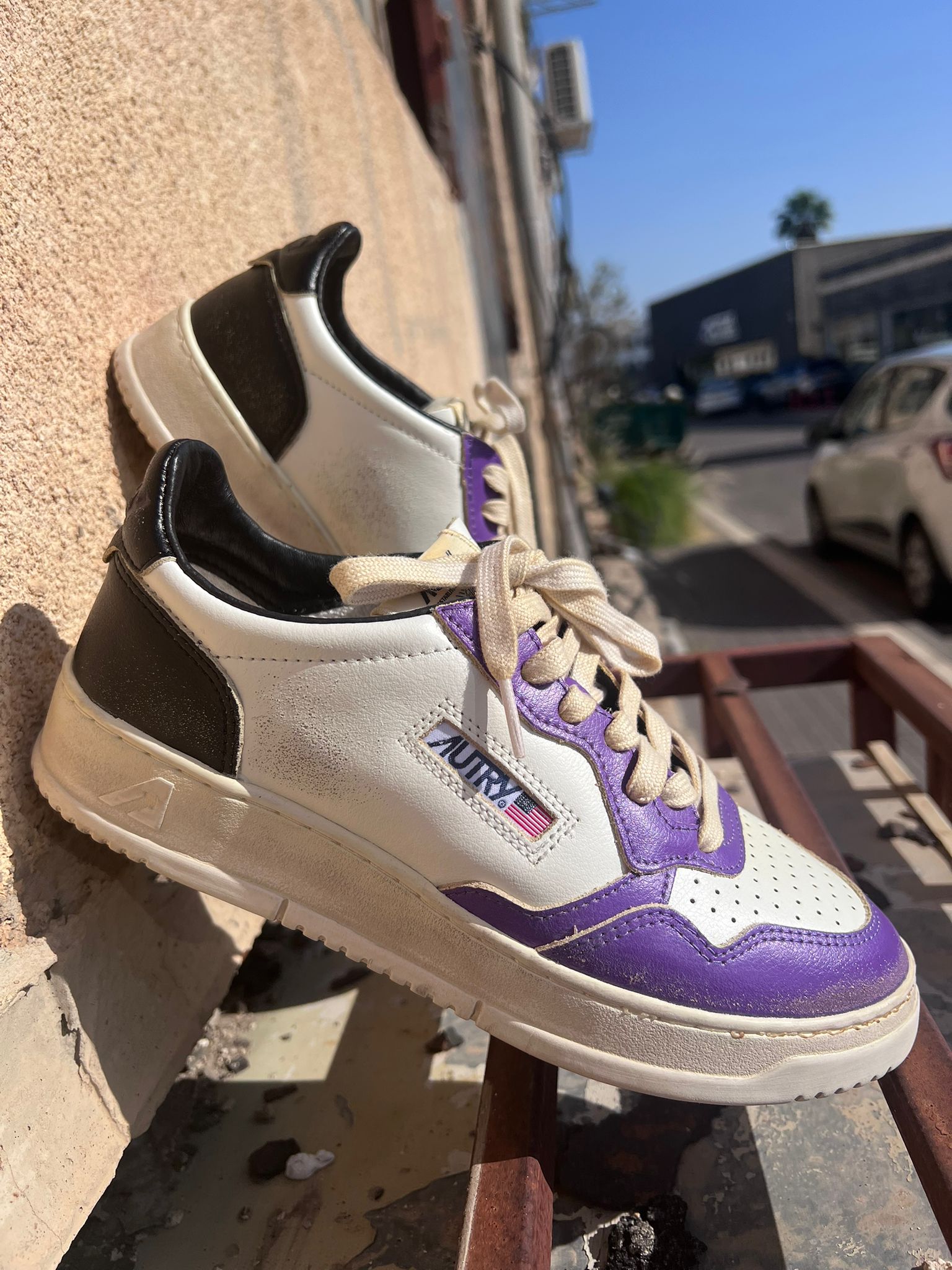 אוטרי - נעל AVLM-SV53 AUTRY