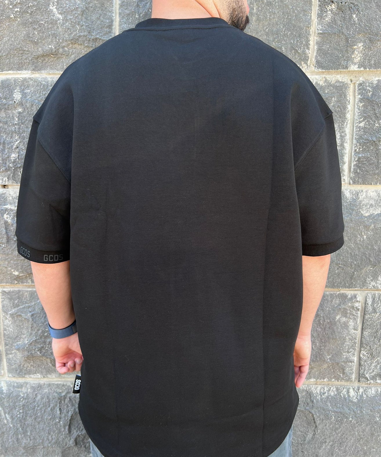 GCDS - חולצה טי אוברסייז בד מרצרייז GC252MT32-001 שחור