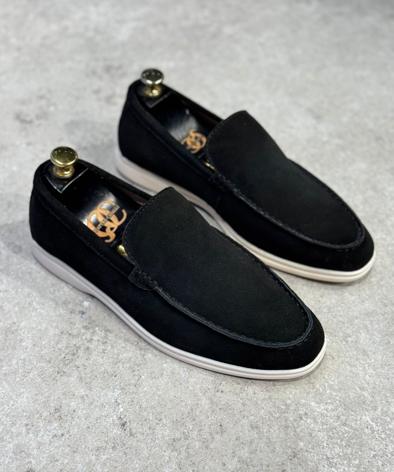 קואטרו קוואלי - מוקסין 8915