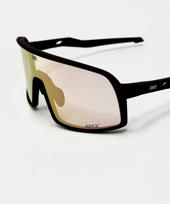 SWIFT - משקפיים BLAZE
Black-Photochoric Pink עדשה מתכהה