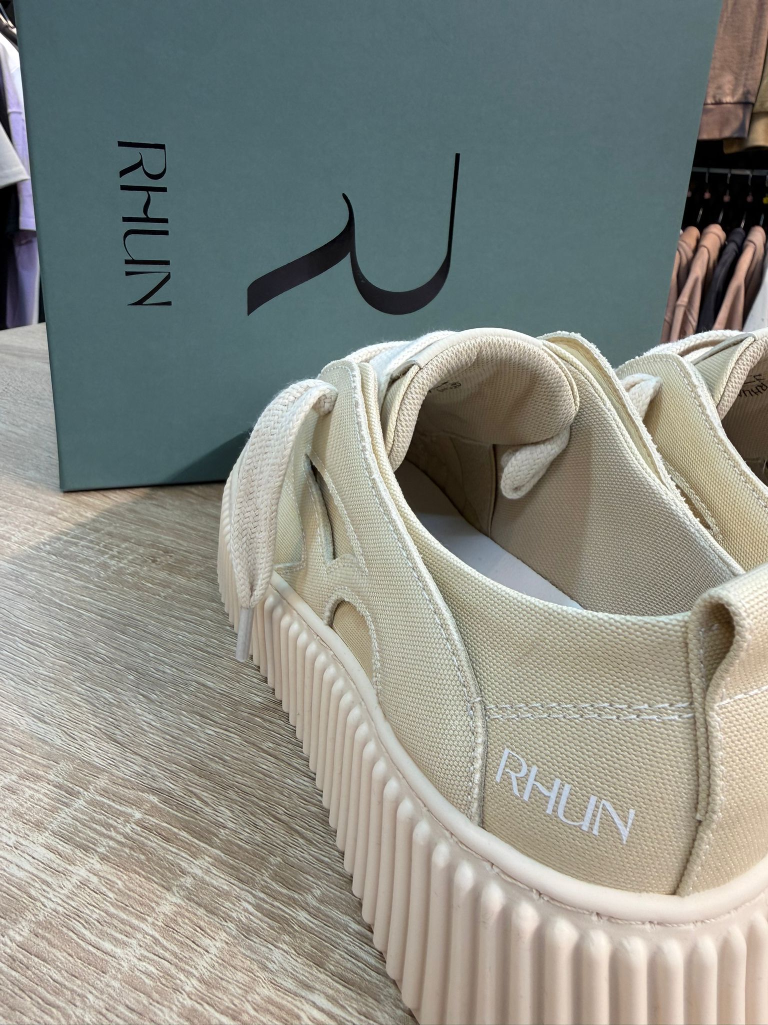 RHUN - סניקרס מבד SKATE 2020 Beige Canvas