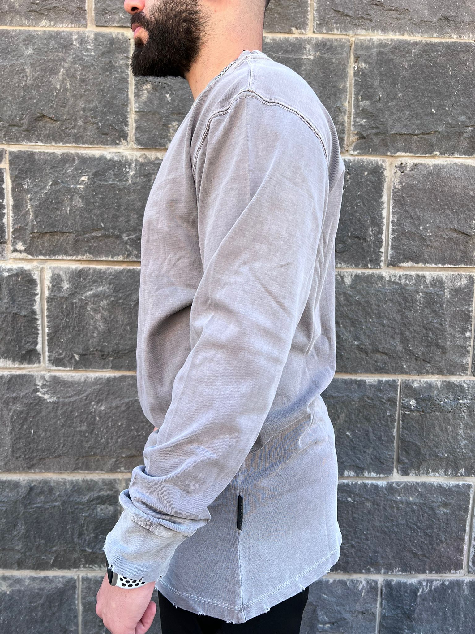 דה לוקה - טי וואש אוברסייז שרוול ארוך בצבע אפור 7100 02