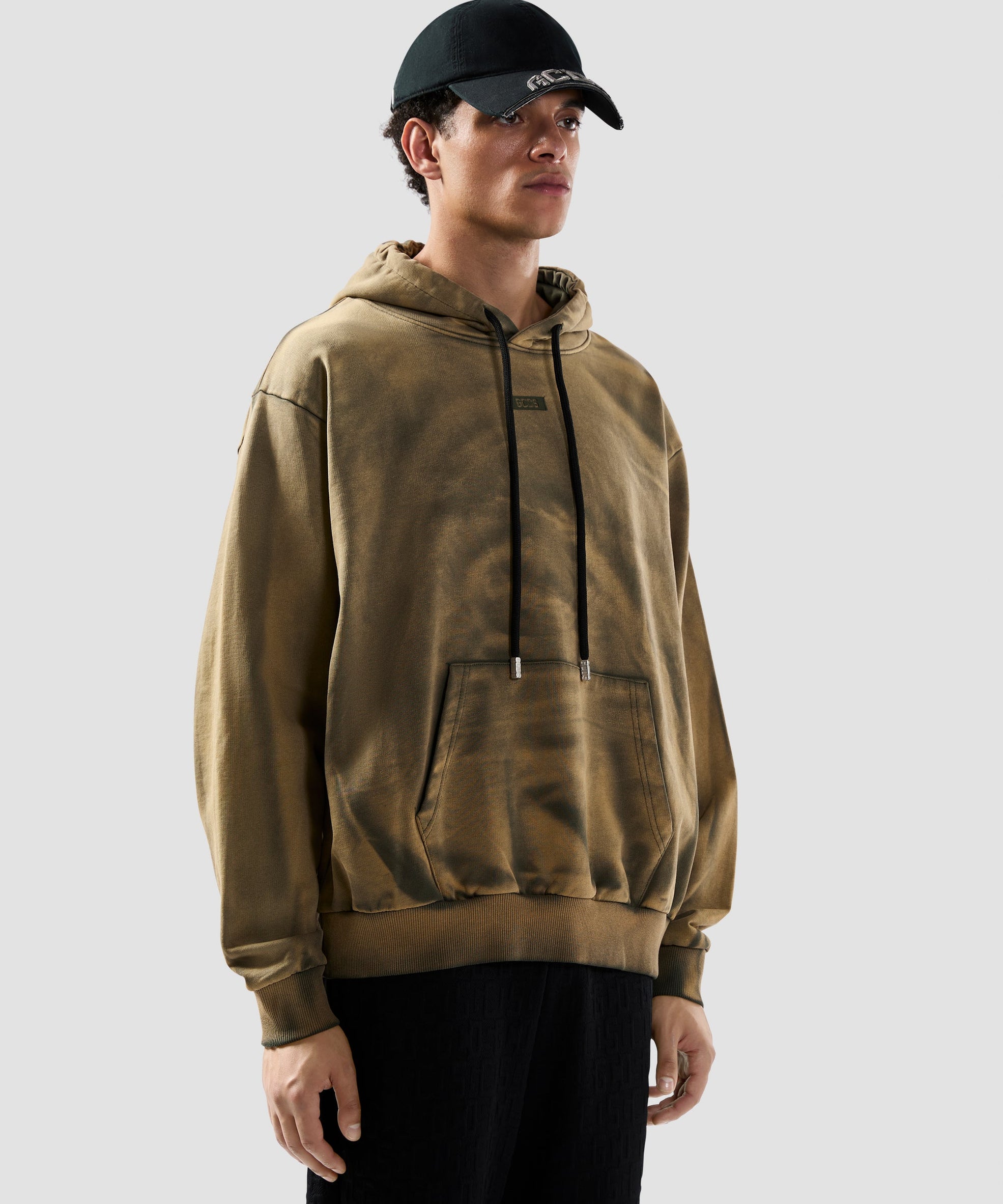 GCDS - קפוצ'ון PATCH LOGO SCLARIZED HOODIE MILITARY GREEN B2CM1911JE7-88