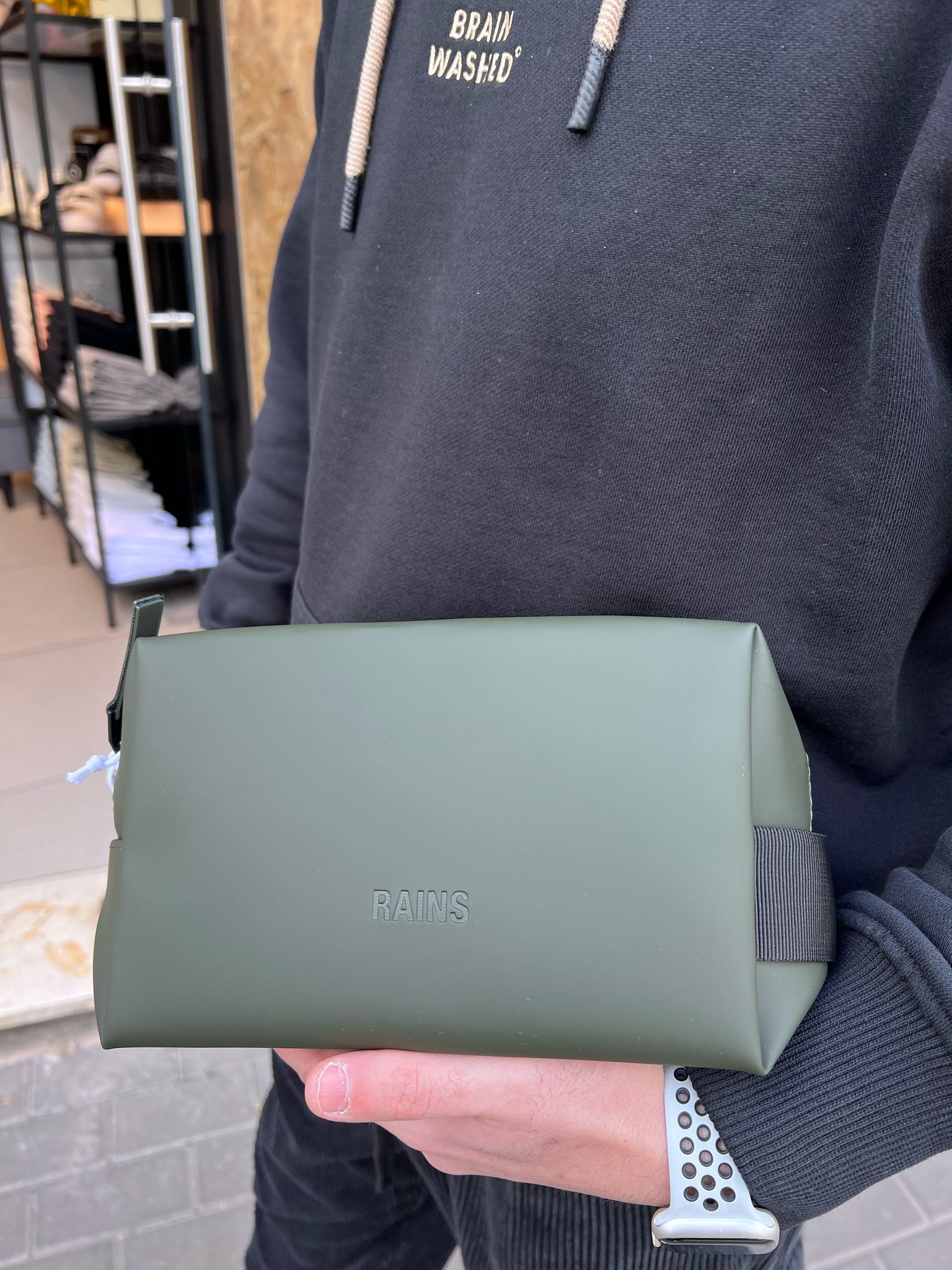 ריינס - RAINS תיק יד עמיד במים 15580 Green