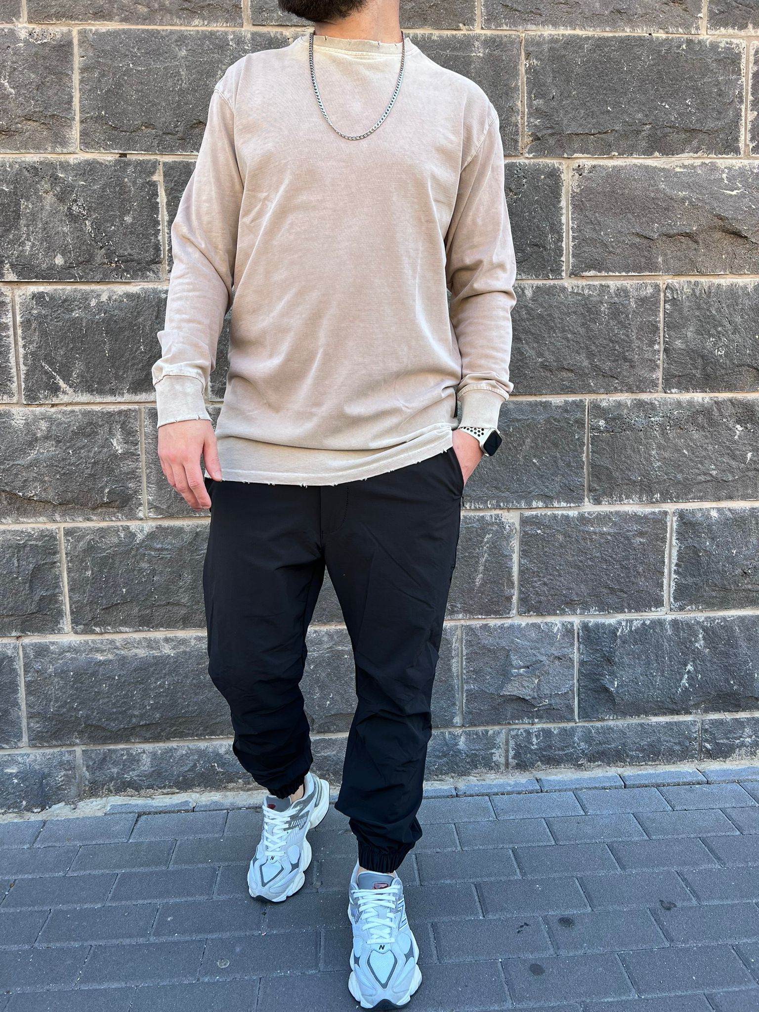 דה לוקה - טי וואש אוברסייז שרוול ארוך בצבע בז' 7100 03