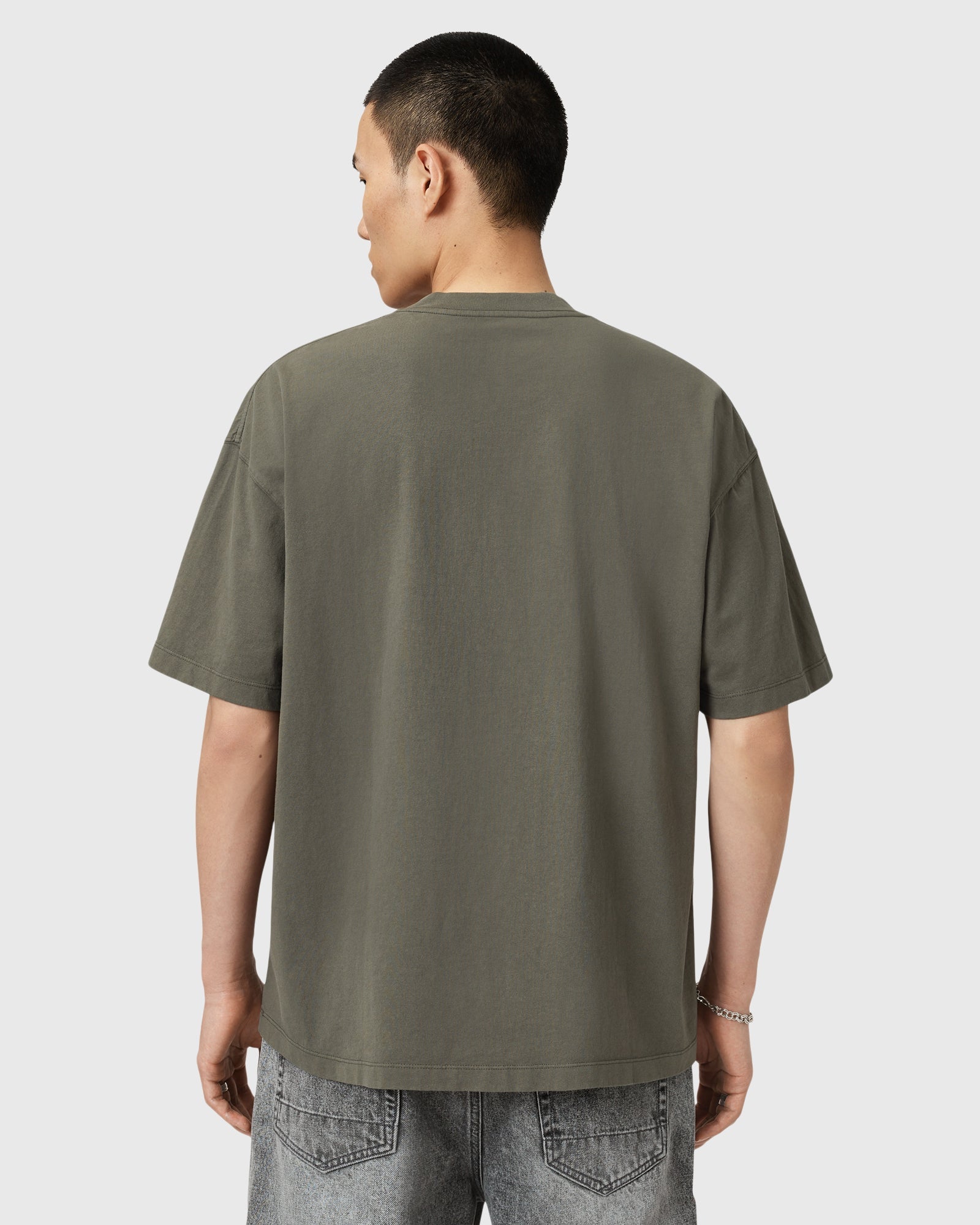 אולסיינטס - אוברסייז שרוול קצר M016JD