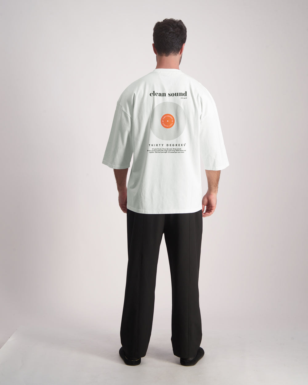 THIRTY DEGREES - 30FW26-22  3/4 טי אוברסייז Clean Soun Tee New