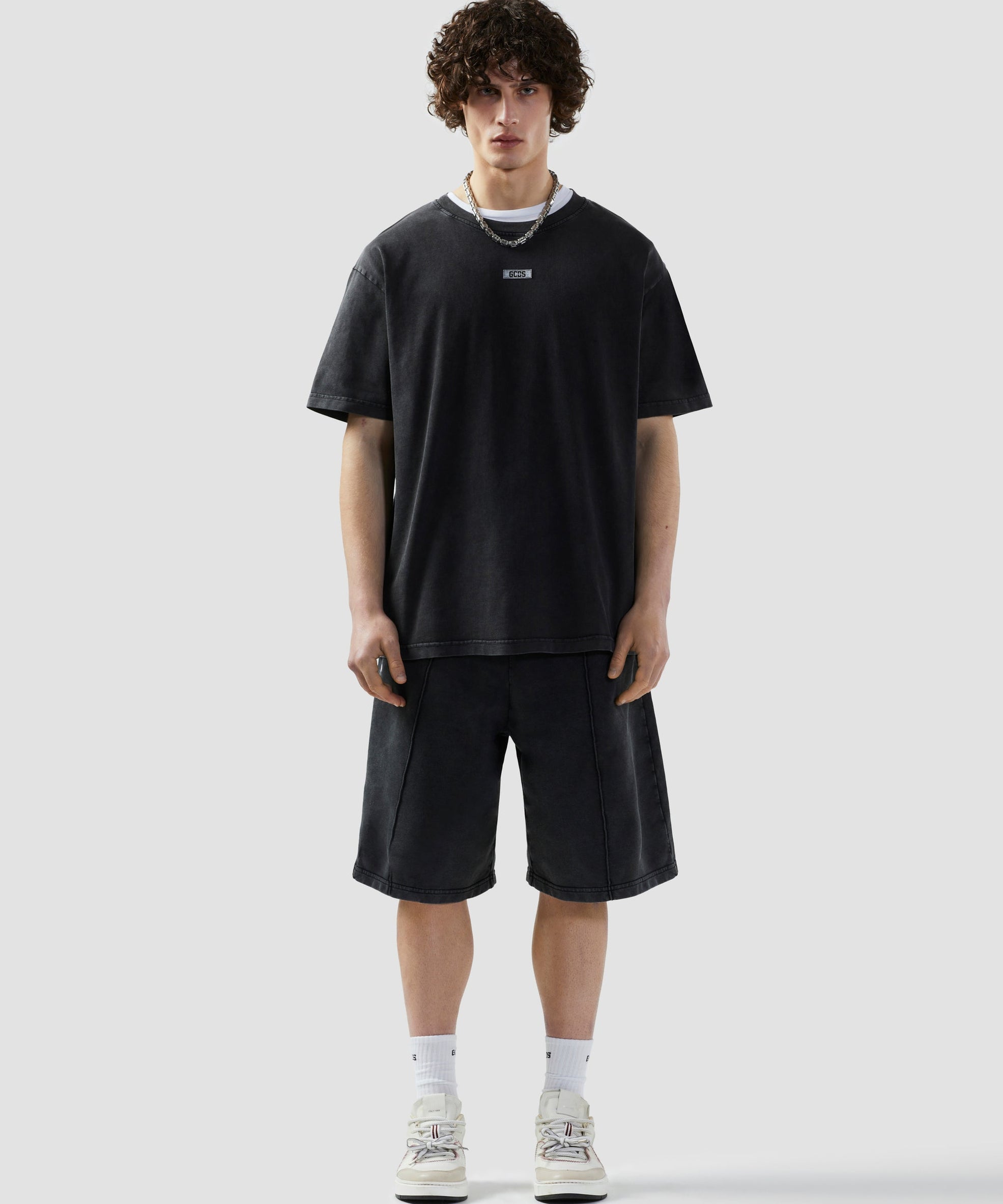 GCDS - חולצה טי אוברסייז CM2320 98 JH5 DARK GREY