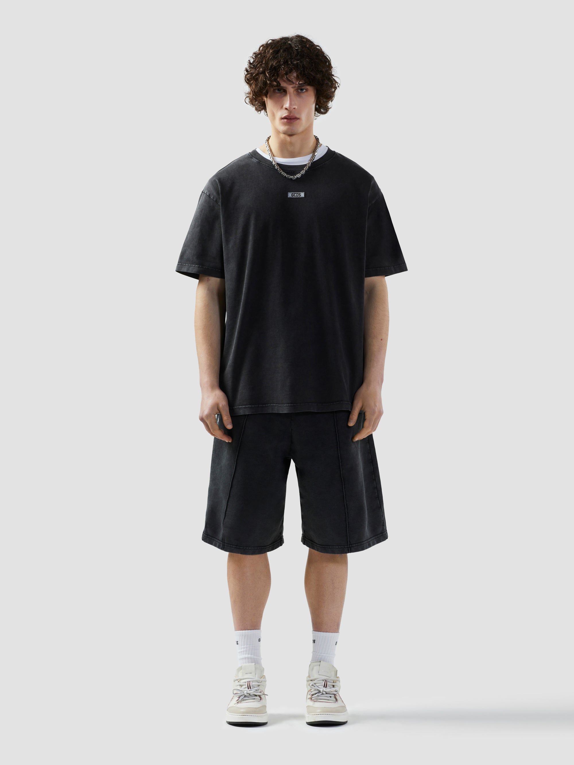 GCDS - חולצה טי אוברסייז CM2320 98 JH5 DARK GREY